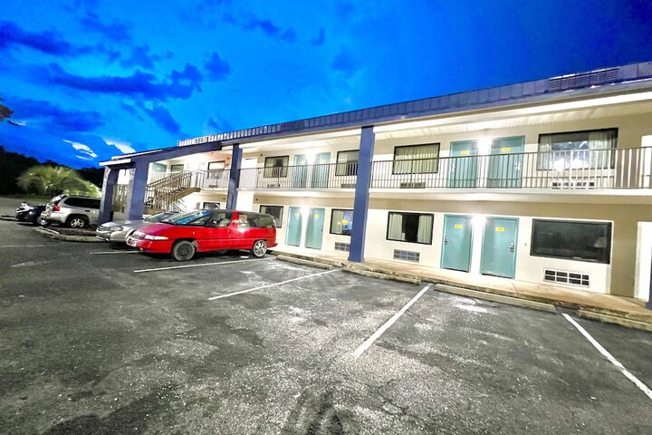 Hotel 3 of 19