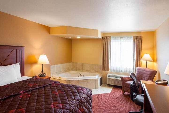 Room 9 of 30