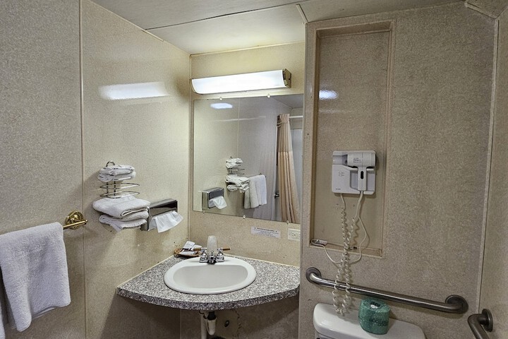 Room 14 of 46
