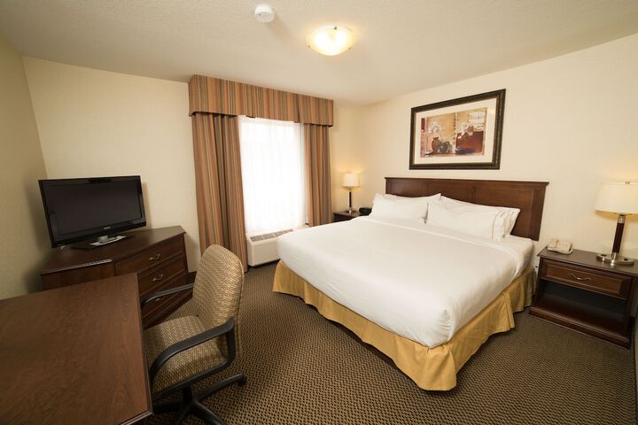 Room 40 of 76