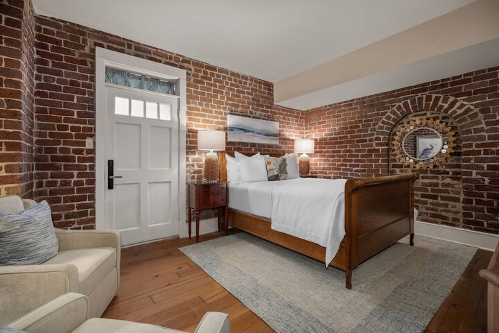 Room 45 of 96