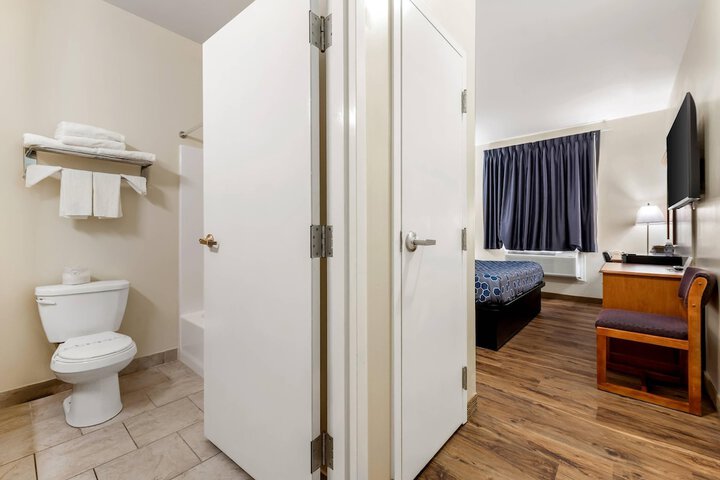 Econo Lodge Palmyra - Hershey