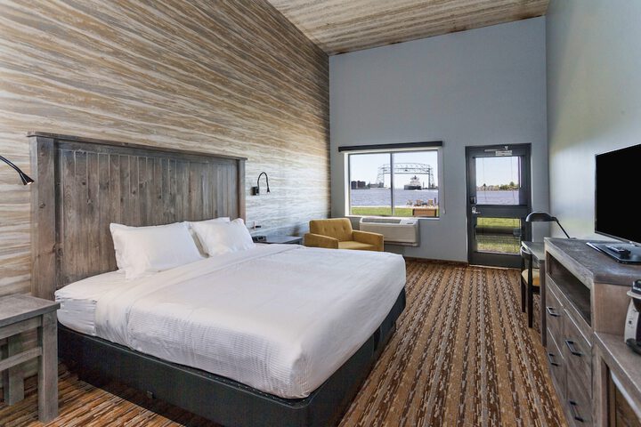Room 40 of 83
