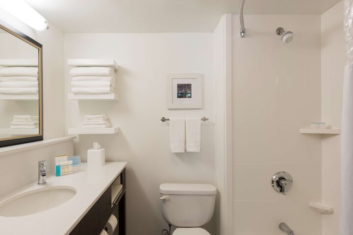 Room 20 of 29