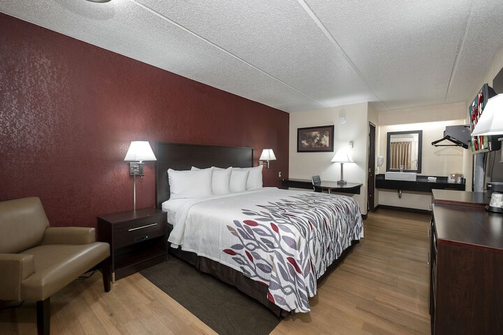 Room 7 of 25