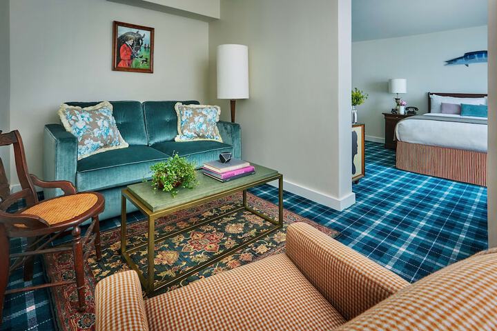 Room 23 of 68