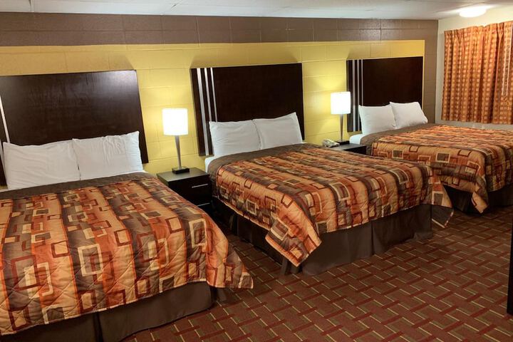 Room 16 of 31