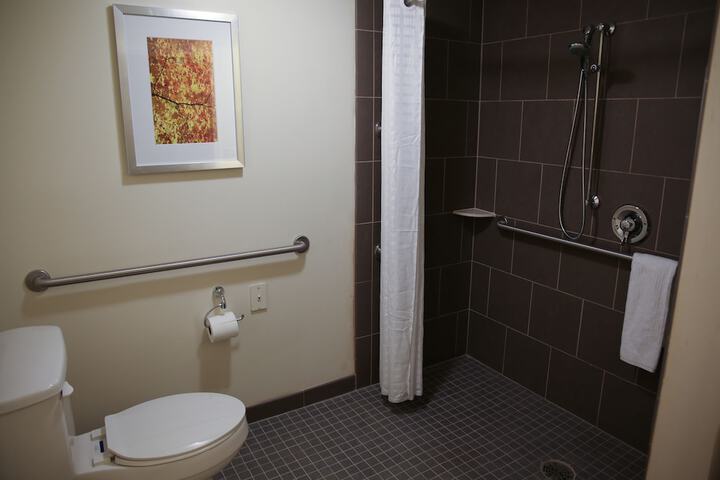 Room 28 of 30
