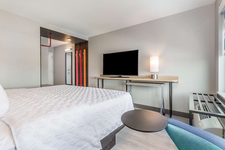 Room 18 of 36