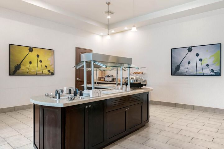 Staybridge Suites St. Petersburg Downtown by IHG