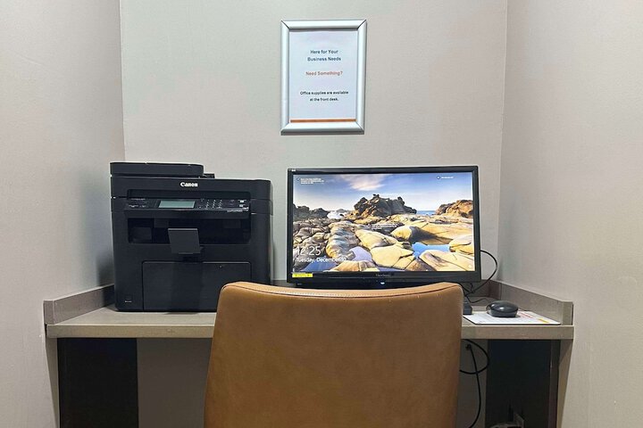 Business Center 42 of 42