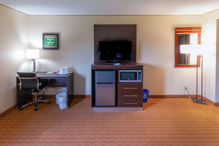 Room 25 of 34
