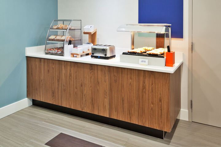 Holiday Inn Express & Suites Rome-East by IHG