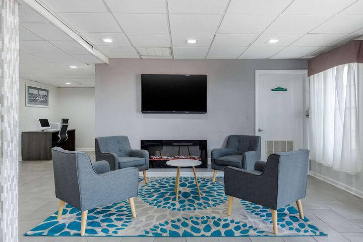 Hotel Interior 17 of 35