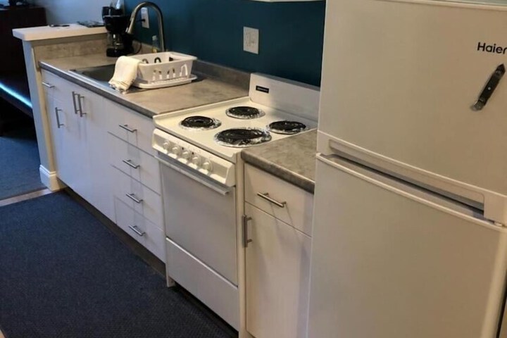 The Acorn Suites