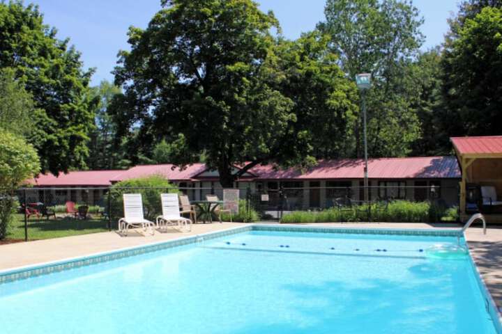 Luzerne Court Motel