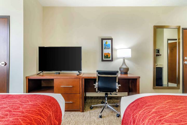 Comfort Inn & Suites Salina North