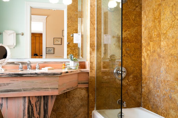 Southernmost House - Adult Exclusive
