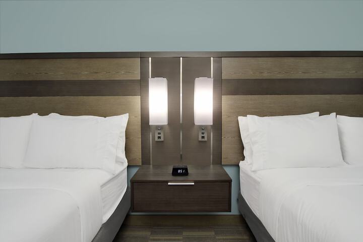 Room 74 of 115