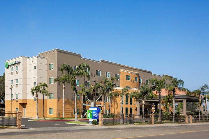 Hotel 2 of 52