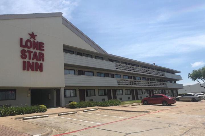 Lone Star Inn