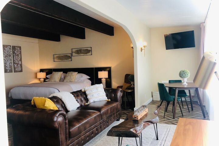Room 40 of 67