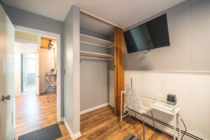 Room 28 of 38