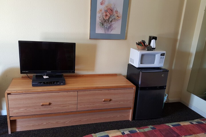 Room 12 of 21