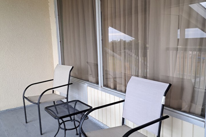 Days Inn & Suites by Wyndham Jekyll Island