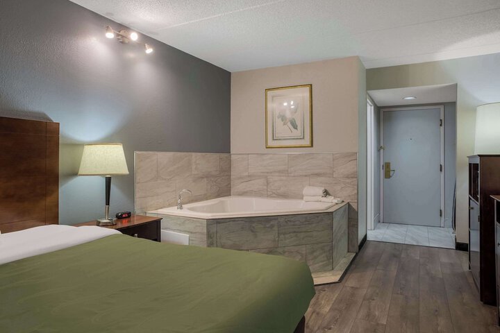 Quality Inn Toledo Westgate