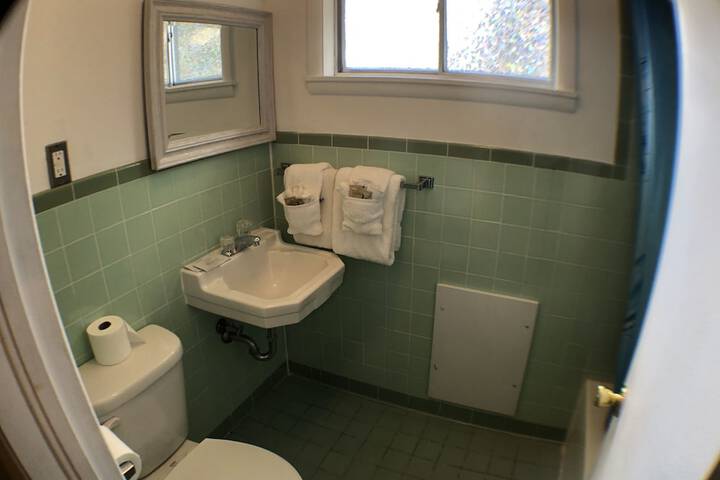Room 56 of 154