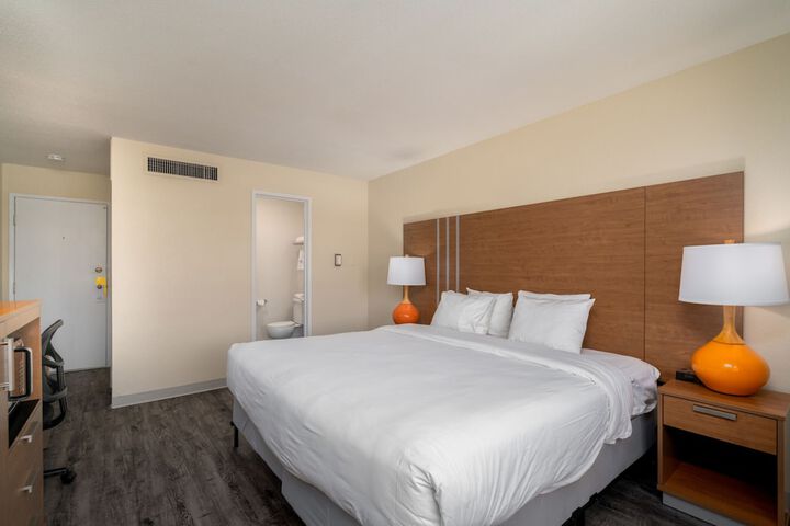 Room 14 of 17