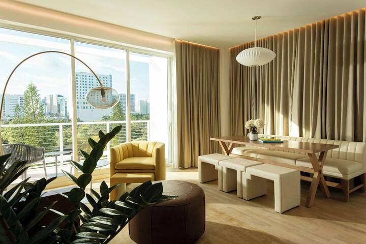 The Sarasota Modern a Tribute Portfolio Hotel