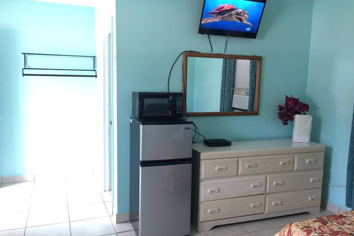 Skylark Motel