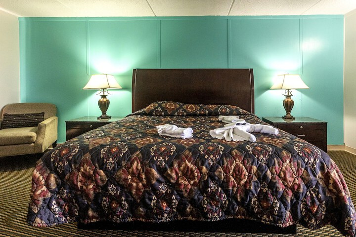 Room 25 of 34