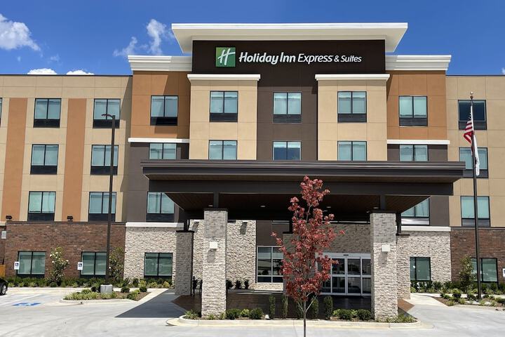 Hotel 6 of 50