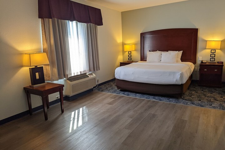 Room 18 of 35