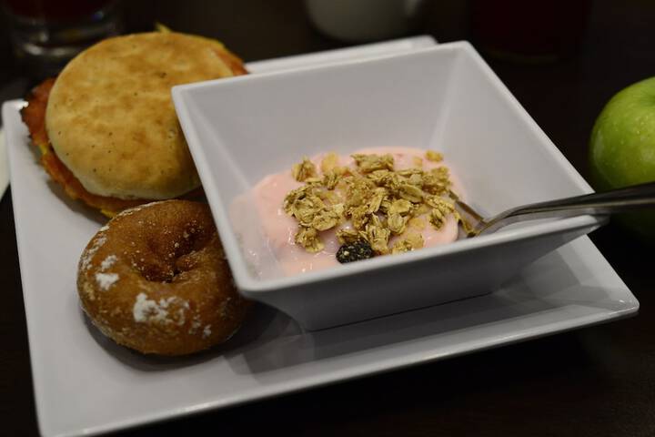 Breakfast/Coffee Service 32 of 38