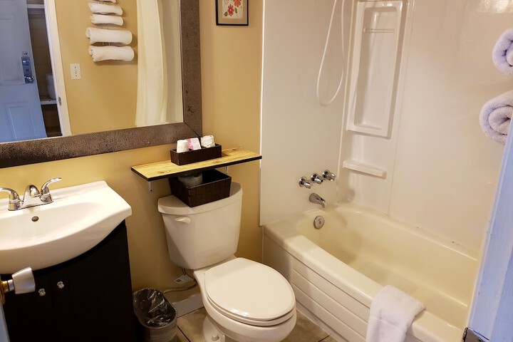 Room 12 of 72
