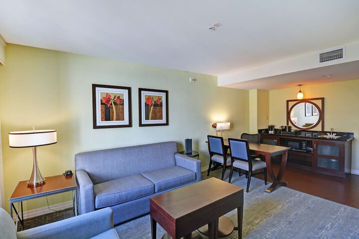 Room 18 of 38
