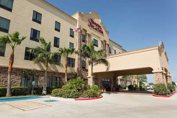Hampton Inn & Suites Mission
