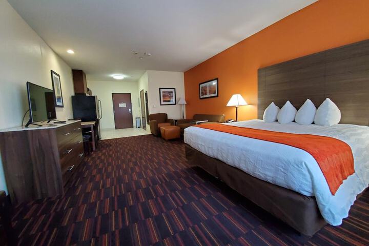 Home Away Suites