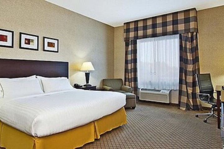 Holiday Inn Express Hotel & Suites ANDERSON NORTH by IHG