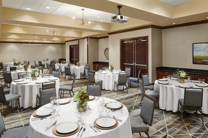 Ballroom/Hall 49 of 52