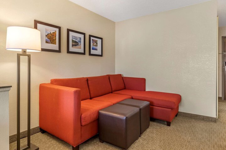 Room 28 of 41