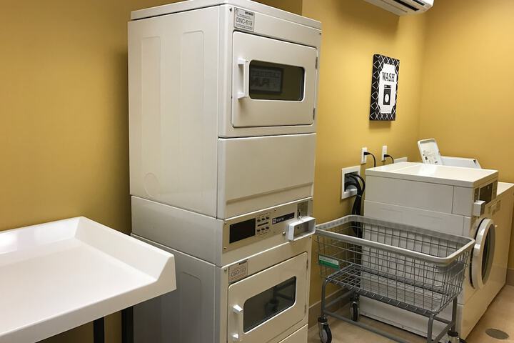 Asbury Inn & Suites