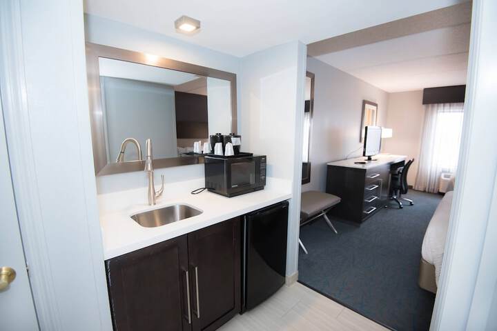 Room 18 of 24