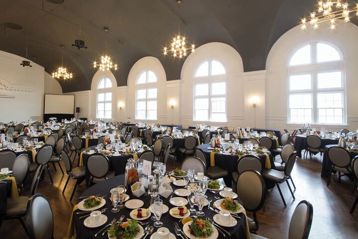 Ballroom/Hall 39 of 47