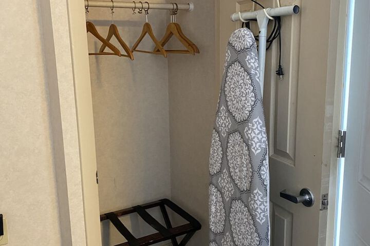 Room 33 of 54