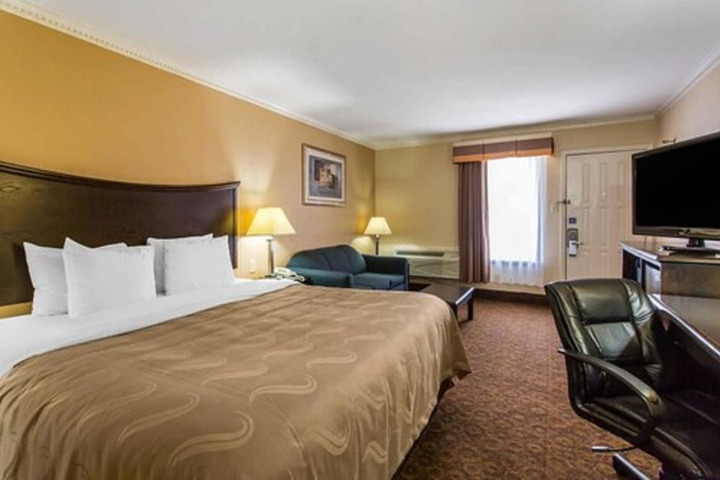 Room 49 of 60